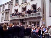 The important dignitaries on the balcony........We're informed that Ray Farr was there also.
